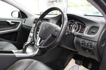 VOLVO V60 CROSS COUNTRY 2.0 D4 Lux Nav Estate 5dr Diesel Auto Euro 6 (s/s) (190 ps)