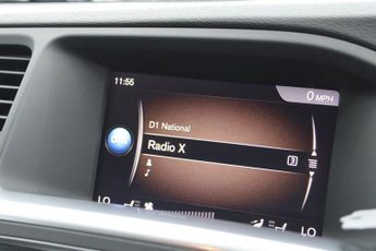 VOLVO V60 CROSS COUNTRY 2.0 D4 Lux Nav Estate 5dr Diesel Auto Euro 6 (s/s) (190 ps)