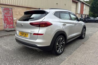 HYUNDAI TUCSON 1.6 CRDi Premium SE SUV 5dr Diesel DCT Euro 6 (s/s) (136 ps) Pan