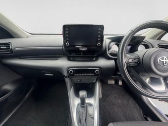 TOYOTA YARIS 1.5 VVT-h Design Hatchback 5dr Petrol Hybrid E-CVT Euro 6 (s/s) 