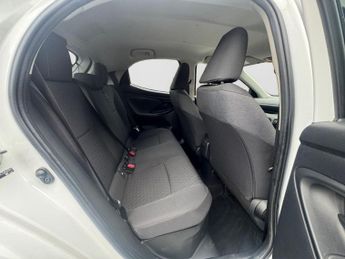 TOYOTA YARIS 1.5 VVT-h Design Hatchback 5dr Petrol Hybrid E-CVT Euro 6 (s/s) 