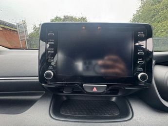 TOYOTA YARIS 1.5 VVT-h Design Hatchback 5dr Petrol Hybrid E-CVT Euro 6 (s/s) 