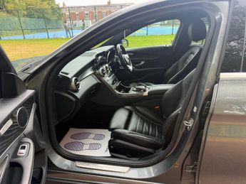 MERCEDES-BENZ C CLASS 2.0 C300d AMG Line Edition (Premium) Saloon 4dr Diesel G-Tronic+