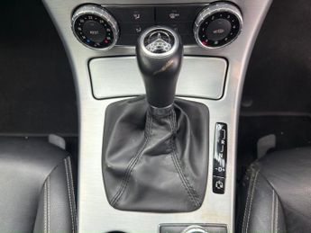 MERCEDES-BENZ SLK 2.1 SLK250 CDI AMG Sport Convertible 2dr Diesel G-Tronic+ Euro 5