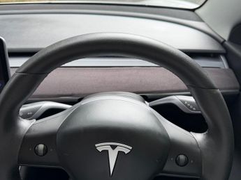TESLA Model 3 (Dual Motor) Performance Saloon 4dr Electric Auto 4WDE (Performa
