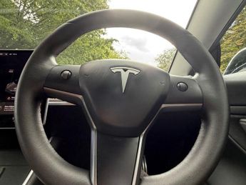 TESLA Model 3 (Dual Motor) Performance Saloon 4dr Electric Auto 4WDE (Performa