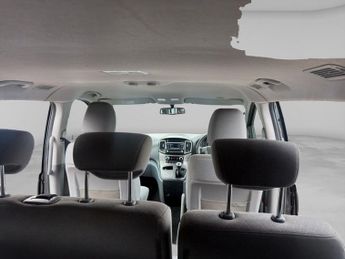 HYUNDAI i800 2.5 CRDi SE MPV 5dr Diesel Manual Euro 6 (136 ps)