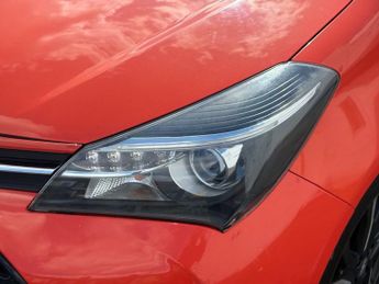 TOYOTA YARIS 1.5 VVT-h Orange Edition Hatchback 5dr Petrol Hybrid E-CVT Euro 