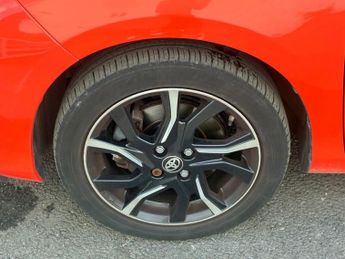 TOYOTA YARIS 1.5 VVT-h Orange Edition Hatchback 5dr Petrol Hybrid E-CVT Euro 