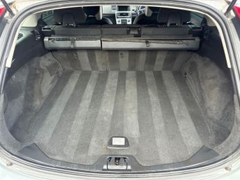 VOLVO V60 2.4 D5 R-Design Estate 5dr Diesel Geartronic Euro 5 (205 ps)