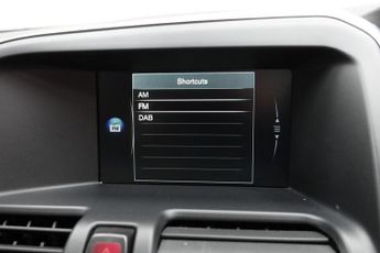 VOLVO XC60 2.0 D4 R-Design Lux Nav SUV 5dr Diesel Auto Euro 6 (s/s) (190 ps