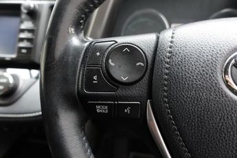 TOYOTA RAV4 2.5 VVT-h Design SUV 5dr Petrol Hybrid CVT 4WD Euro 6 (s/s) (197