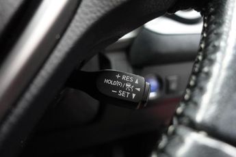 TOYOTA RAV4 2.5 VVT-h Design SUV 5dr Petrol Hybrid CVT 4WD Euro 6 (s/s) (197