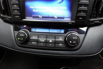 TOYOTA RAV4 2.5 VVT-h Design SUV 5dr Petrol Hybrid CVT 4WD Euro 6 (s/s) (197