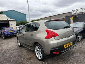 PEUGEOT 3008 1.6 e-HDi Allure SUV 5dr Diesel EGC Euro 5 (s/s) (115 ps)