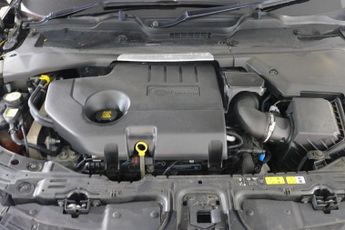 LAND ROVER RANGE ROVER EVOQUE 2.0 D180 SE SUV 5dr Diesel Auto 4WD Euro 6 (s/s) (180 ps)