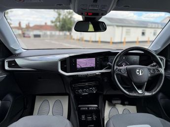 VAUXHALL MOKKA ELECTRIC 50kWh Elite Premium SUV 5dr Electric Auto (136 ps)