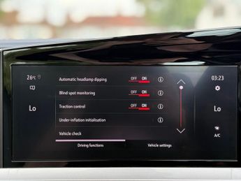 VAUXHALL MOKKA ELECTRIC 50kWh Elite Premium SUV 5dr Electric Auto (136 ps)