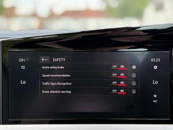 VAUXHALL MOKKA ELECTRIC 50kWh Elite Premium SUV 5dr Electric Auto (136 ps)