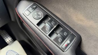 MERCEDES-BENZ B CLASS 2.1 B200d AMG Line (Premium) MPV 5dr Diesel 7G-DCT Euro 6 (s/s) 