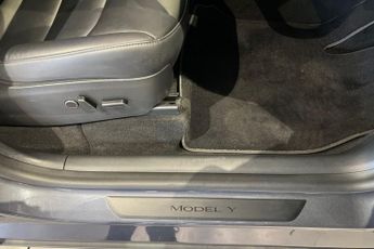 TESLA MODEL Y (Dual Motor) Long Range SUV 5dr Electric Auto 4WDE (384 bhp) Exp