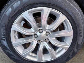LAND ROVER RANGE ROVER EVOQUE 2.2 SD4 Pure Tech SUV 5dr Diesel Auto 4WD Euro 5 (s/s) (190 ps)