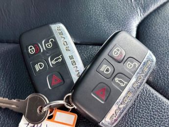 LAND ROVER RANGE ROVER EVOQUE 2.2 SD4 Pure Tech SUV 5dr Diesel Auto 4WD Euro 5 (s/s) (190 ps)
