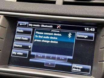 LAND ROVER RANGE ROVER EVOQUE 2.2 SD4 Pure Tech SUV 5dr Diesel Auto 4WD Euro 5 (s/s) (190 ps)