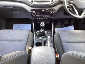 HYUNDAI TUCSON 1.6 GDi Blue Drive SE SUV 5dr Petrol Manual Euro 6 (s/s) (132 ps
