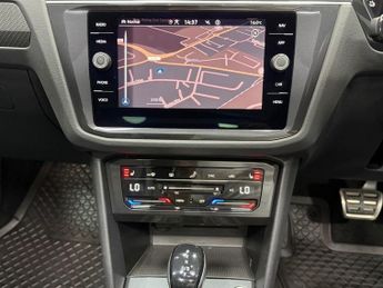 VOLKSWAGEN TIGUAN 1.4 TSI 13kWh R-Line SUV 5dr Petrol Plug-in Hybrid DSG Euro 6 (s