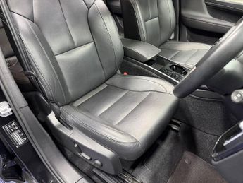 VOLVO XC40 1.5h T5 Twin Engine Recharge 10.7kWh Inscription SUV 5dr Petrol 