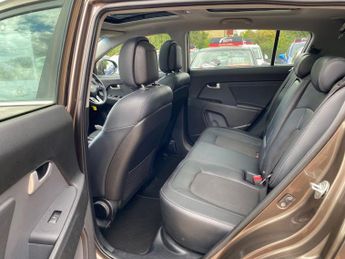 KIA SPORTAGE 1.7 CRDi EcoDynamics 2 SUV 5dr Diesel Manual 2WD Euro 5 (s/s) (1