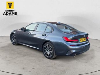 BMW 3 SERIES 2.0 330e 12kWh M Sport Saloon 4dr Petrol Plug-in Hybrid Auto Eur