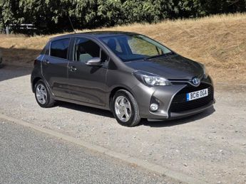 Toyota Yaris 1.5 VVT-h Icon Hatchback 5dr Petrol Hybrid E-CVT Euro 6 (101 ps)