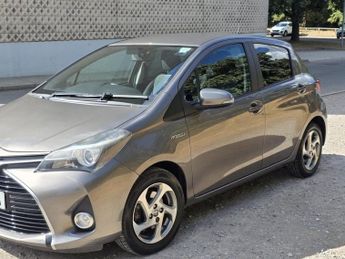TOYOTA YARIS 1.5 VVT-h Icon Hatchback 5dr Petrol Hybrid E-CVT Euro 6 (101 ps)
