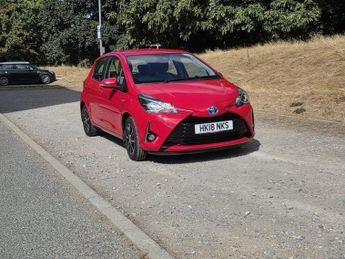 TOYOTA YARIS 1.5 VVT-h Icon Tech Hatchback 5dr Petrol Hybrid E-CVT Euro 6 (s/