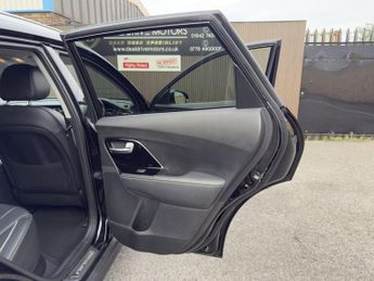 KIA NIRO 64kWh 4 SUV 5dr Electric Auto (201 bhp)