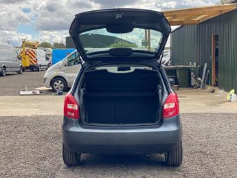 SKODA FABIA 1.6 16V 3 Tiptronic 5dr