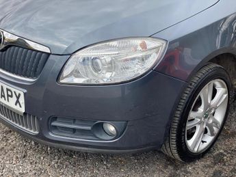 SKODA FABIA 1.6 16V 3 Tiptronic 5dr
