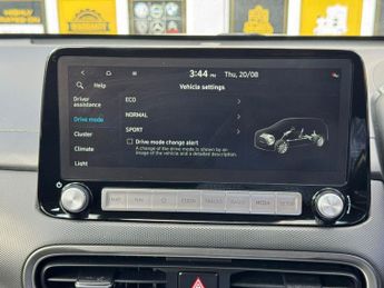 HYUNDAI KONA 64kWh Premium SUV 5dr Electric Auto (10.5kW Charger) (204 ps)
