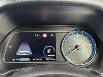 NISSAN LEAF 62kWh e+ Tekna Hatchback 5dr Electric Auto (217 ps)