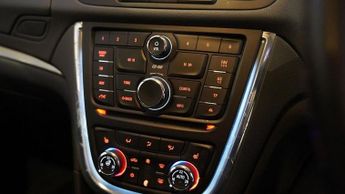 VAUXHALL MOKKA 1.6 SE SUV 5dr Petrol Manual 2WD Euro 5 (s/s) (115 ps)