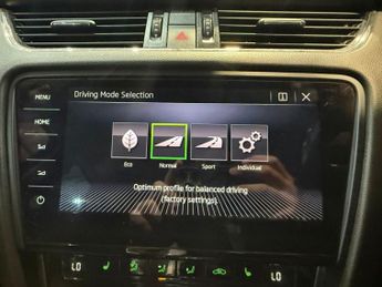 SKODA OCTAVIA 2.0 TDI Laurin & Klement Hatchback 5dr Diesel DSG Euro 6 (s/s) (