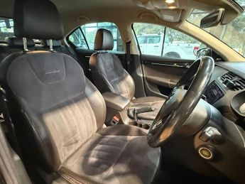 SKODA OCTAVIA 2.0 TDI Laurin & Klement Hatchback 5dr Diesel DSG Euro 6 (s/s) (