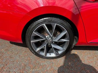 SKODA SUPERB 2.0 TDI SportLine Plus Estate 5dr Diesel DSG Euro 6 (s/s) (150 p