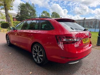 SKODA SUPERB 2.0 TDI SportLine Plus Estate 5dr Diesel DSG Euro 6 (s/s) (150 p
