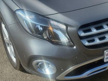 MERCEDES-BENZ 180 2.1 GLA200d Sport (Executive) SUV 5dr Diesel 7G-DCT Euro 6 (s/s)