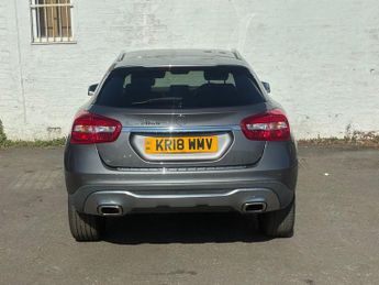 MERCEDES-BENZ 180 2.1 GLA200d Sport (Executive) SUV 5dr Diesel 7G-DCT Euro 6 (s/s)