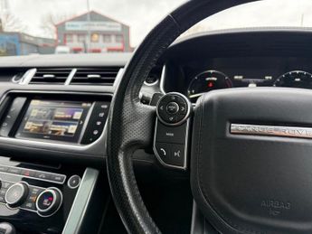 LAND ROVER RANGE ROVER SPORT 3.0 SD V6 Autobiography Dynamic SUV 5dr Diesel Auto 4WD Euro 6-F