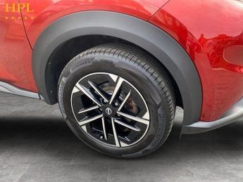 NISSAN JUKE 1.0 DIG-T N-Connecta SUV 5dr Petrol DCT Auto Euro 6 (s/s) (114 p